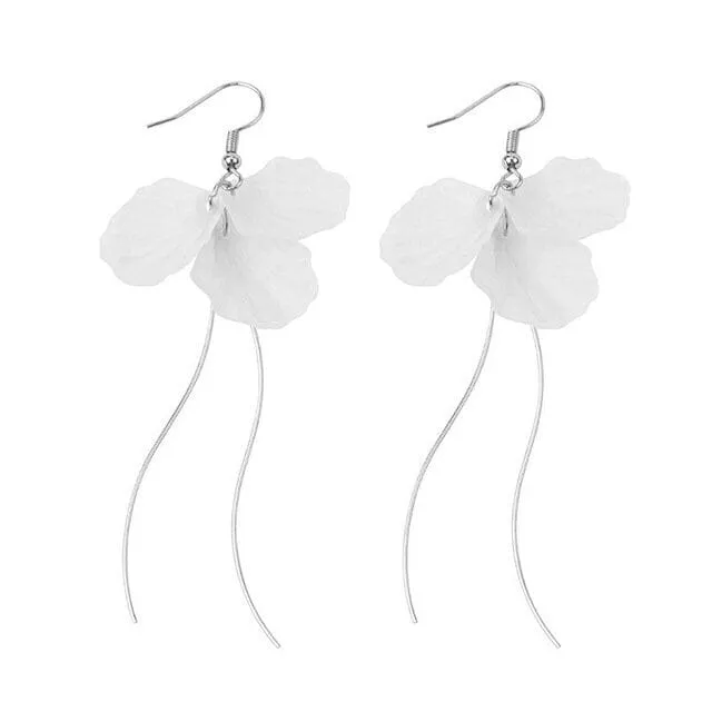 Floral Petals Dangle Earrings, Wedding Dainty Style Earrings, White Flower Bridal Earrings, Bridesmaid Flower Earrings