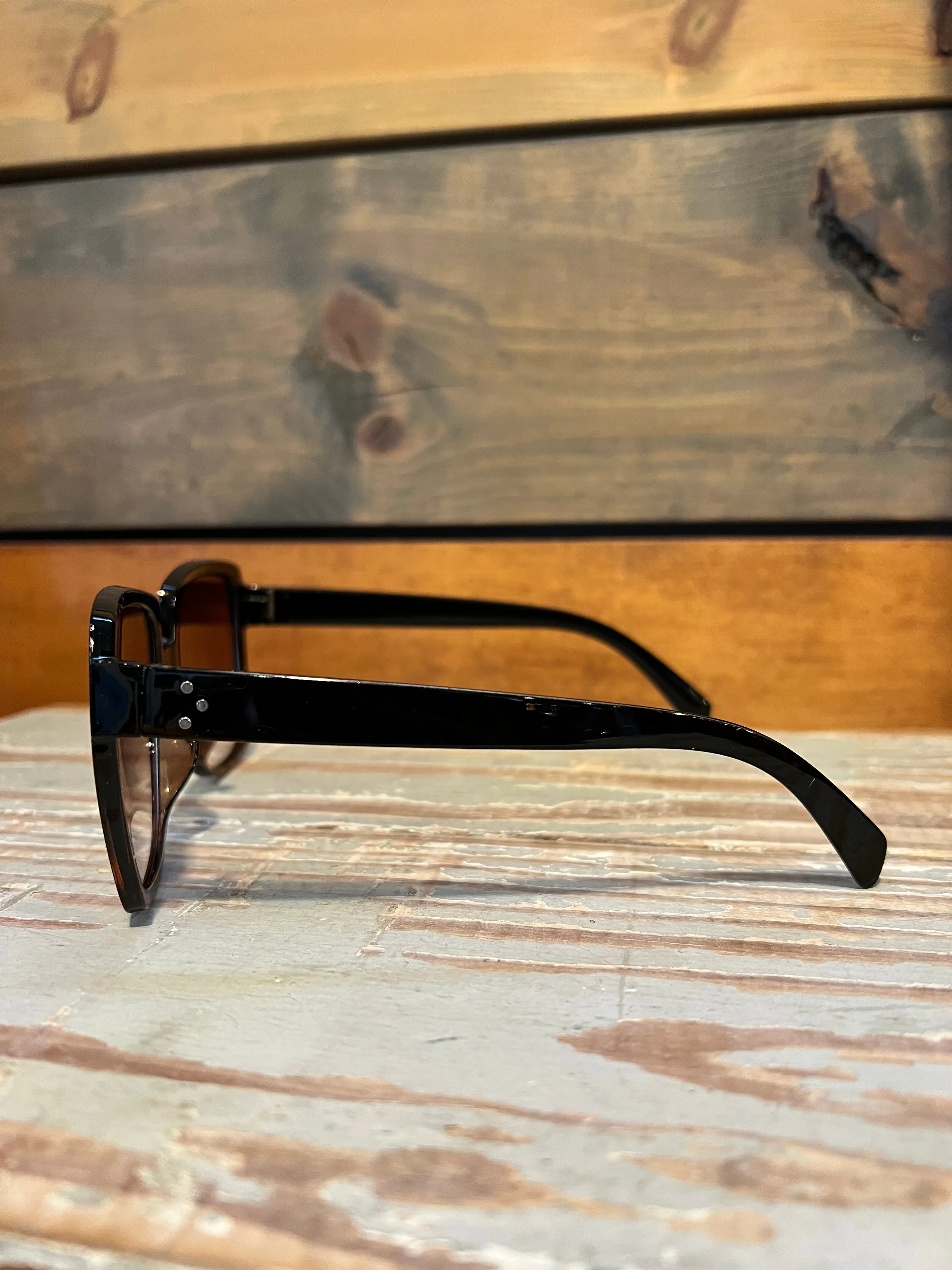 Sunglasses || Maya
